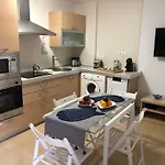아파트 In Arona